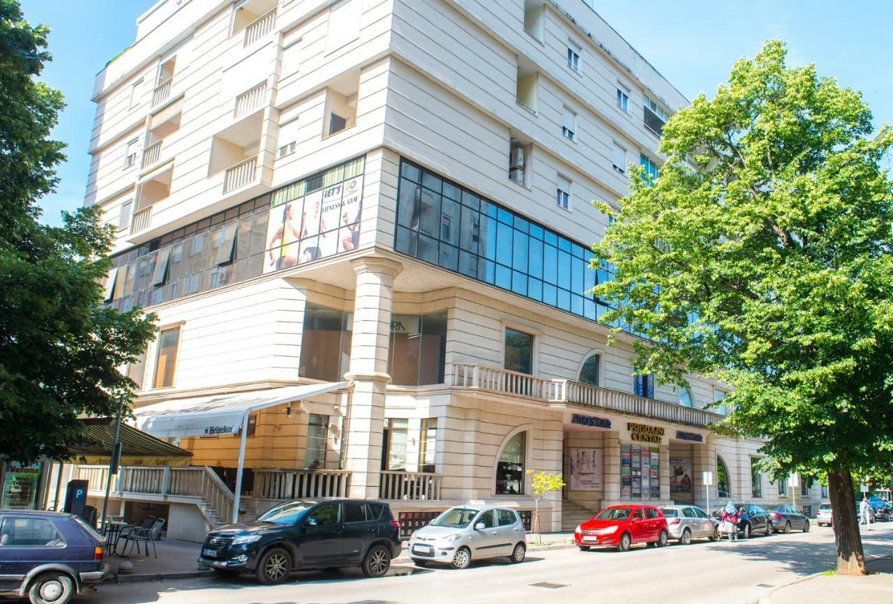 Yellow Lily Mostar Apartman Extérieur photo